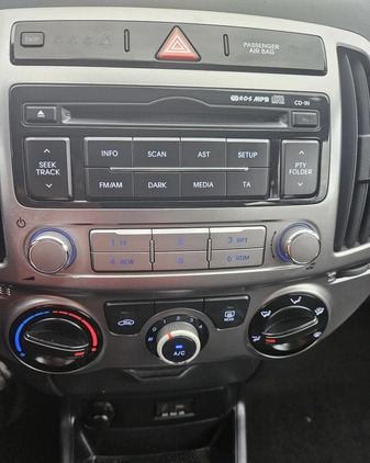 Hyundai i20 cena 21400 przebieg: 110800, rok produkcji 2012 z Nowa Sarzyna małe 172